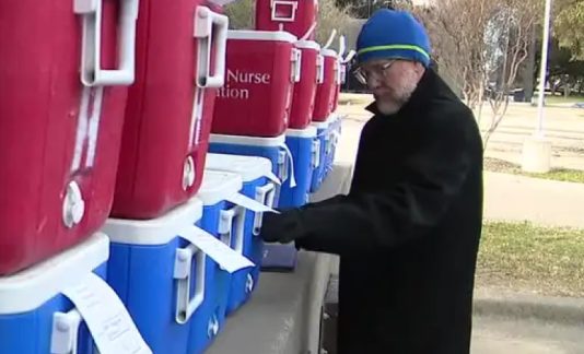 Meals on wheels delivers in sub freezing weather.